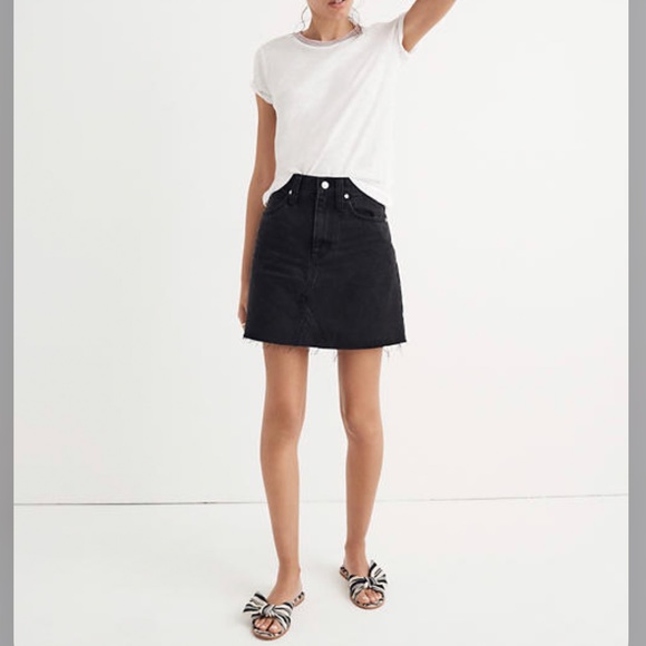 Madewell Frisco Raw Hem Black Denim Mini Skirt - Picture 1 of 16